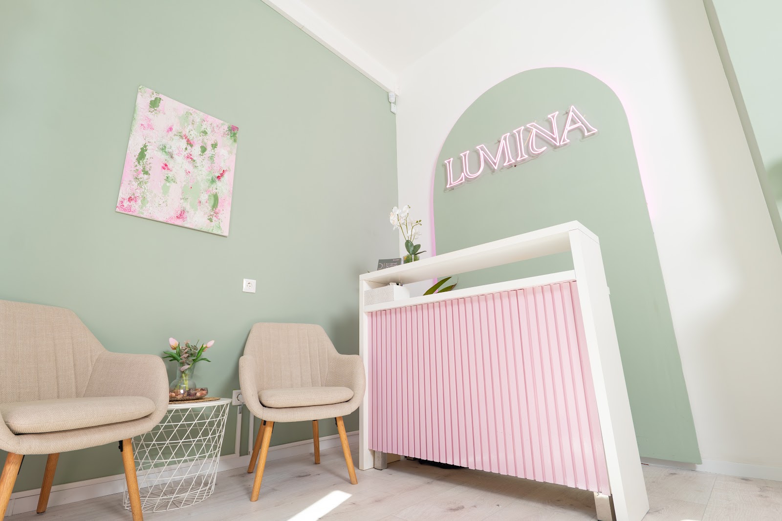 Lumina Nails & Lashes Budapest